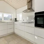 Nyaraló 5 Star In Lokken-by Traum