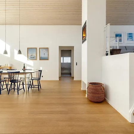 5 Star In Lokken-by Traum *